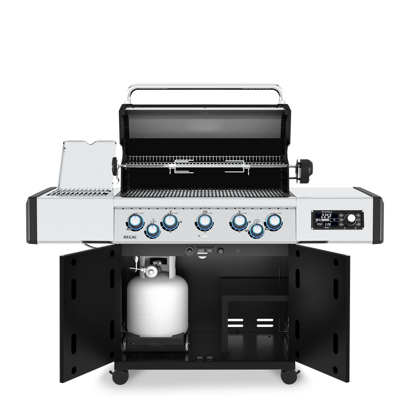 Broil King Regal Q 590 Pro Infrared Freestanding Natural Gas Grill - 688247 NG