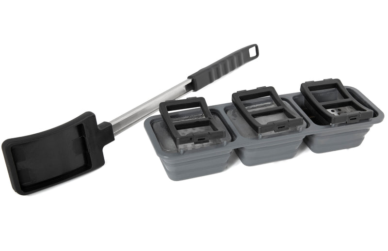 Broil King Ice Grill Brush with 3 Block Ice Tray - 65679