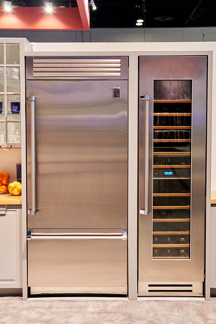 36" Hestan KRP Series Right-Hinge Pro Style Bottom Mount Refrigerator with Top Compressor - KRPR36-RD
