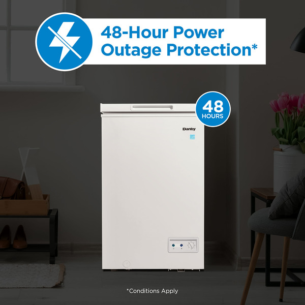 20" Danby 3.5 Cu. Ft. Chest Freezer in White - DCF035A5WDB