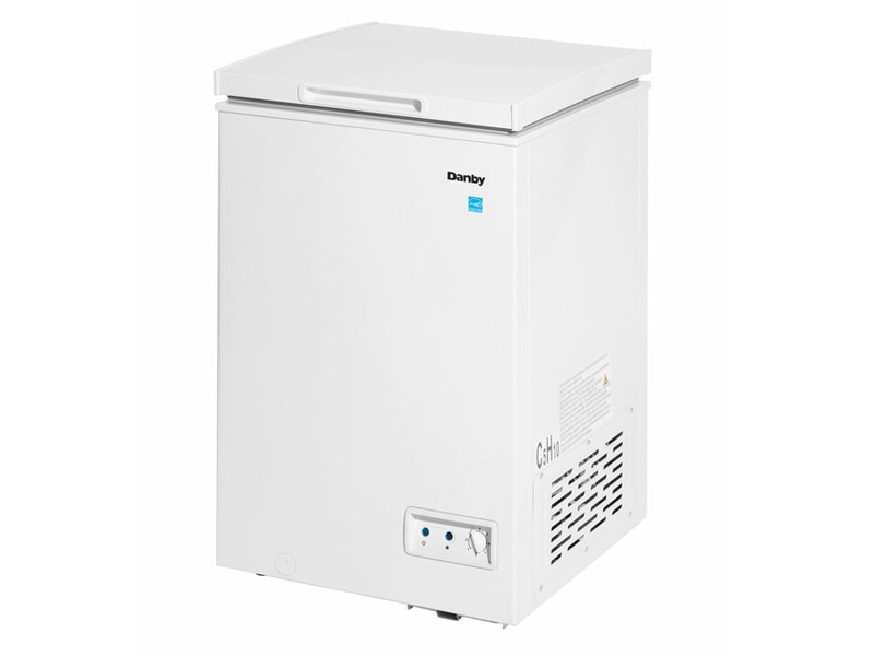 20" Danby 3.5 Cu. Ft. Chest Freezer in White - DCF035A5WDB