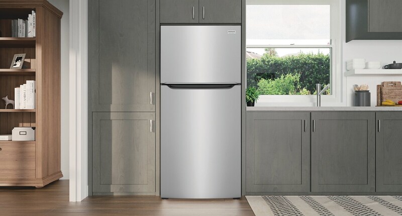 30" Frigidaire Gallery 20 Cu. Ft. Garage Ready Top Freezer Refrigerator - GRTE2055AF